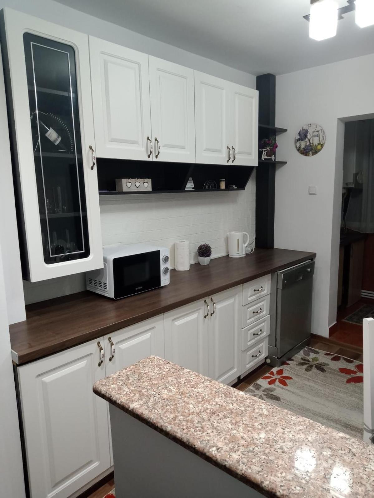 Penti Apartament Сучава Экстерьер фото